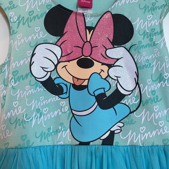 Dresses - Picture 5 of 7